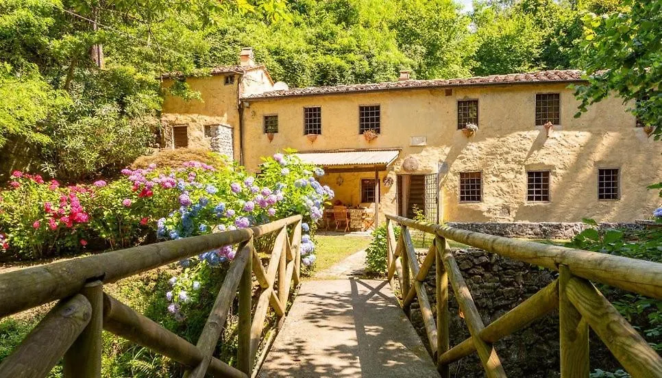 Molin Barletta - Nice Holiday House With Private Pool Marliana, Toscana contacts